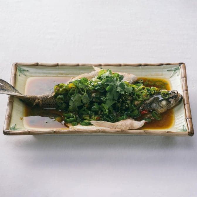 Steamed Whole Fish with Asian Chili 鲜椒全鱼