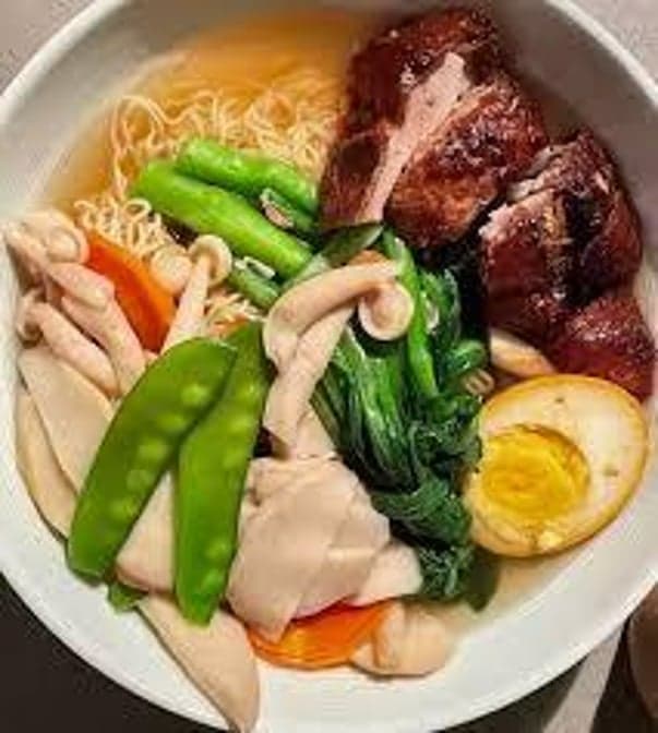 Noodle Soup with Two Toppings 双拼汤面