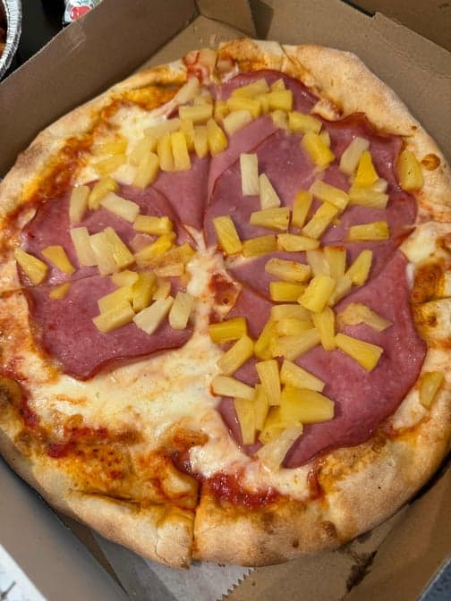 Hawaiian Pizza
