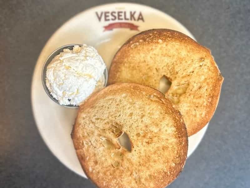Bagel w/Schmear