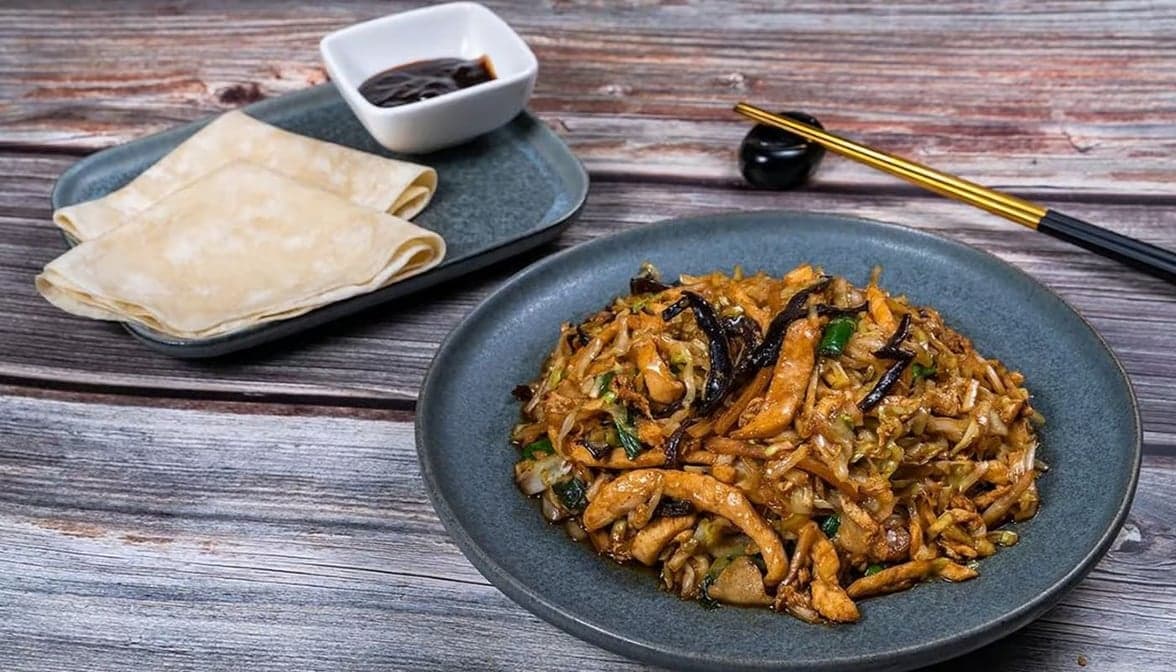 Mushu Chicken w. Pancakes