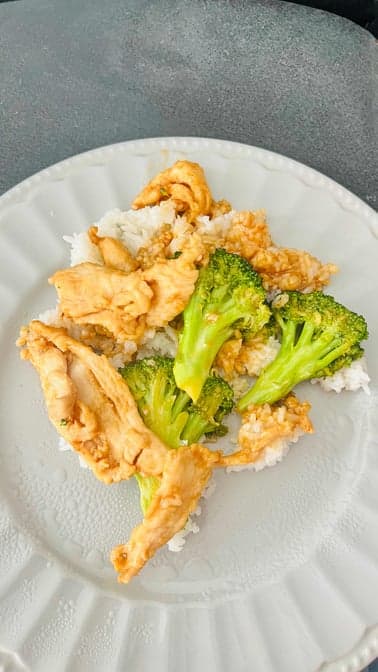 Beef with Broccoli Combination Platter