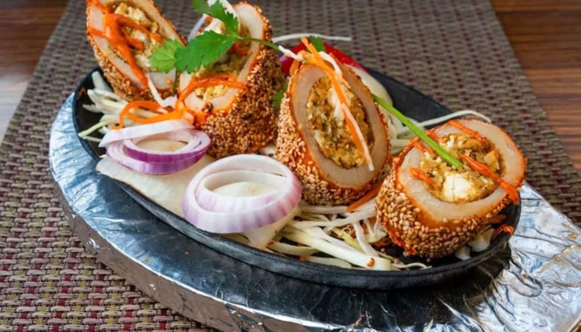 Aloo Paneer Bharwan