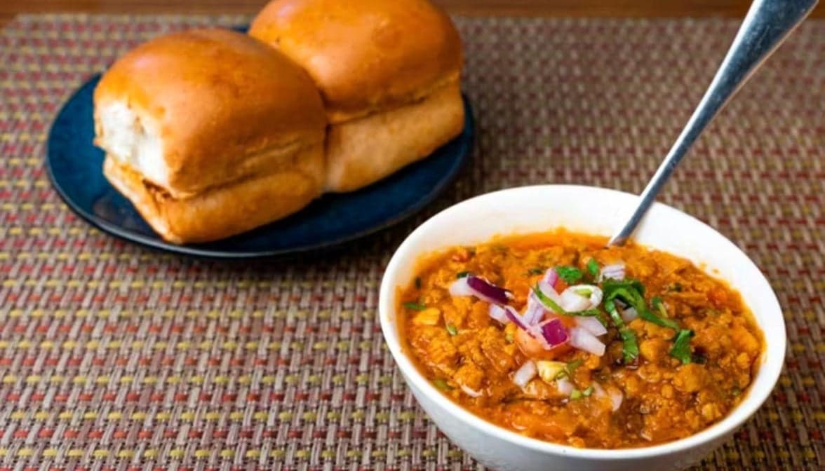 Chicken Keema Pav