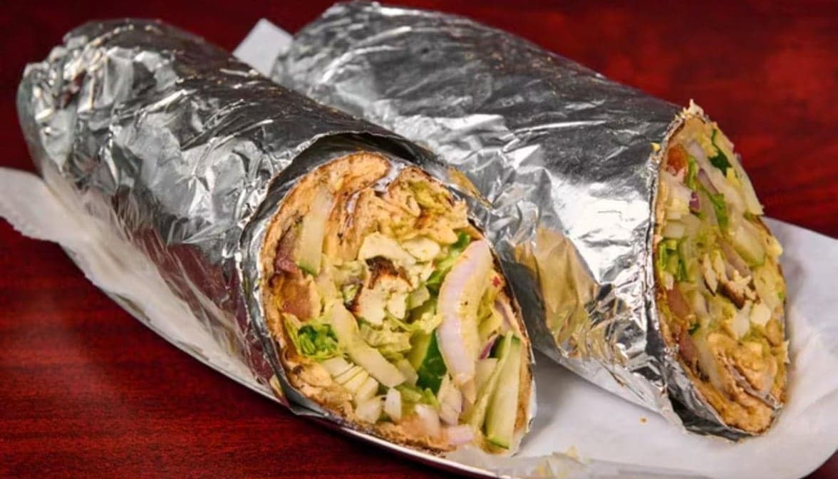 Paneer Tikka Roll (Naan)