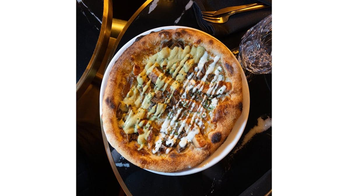 MUSHROOM CHICKEN PIZZA