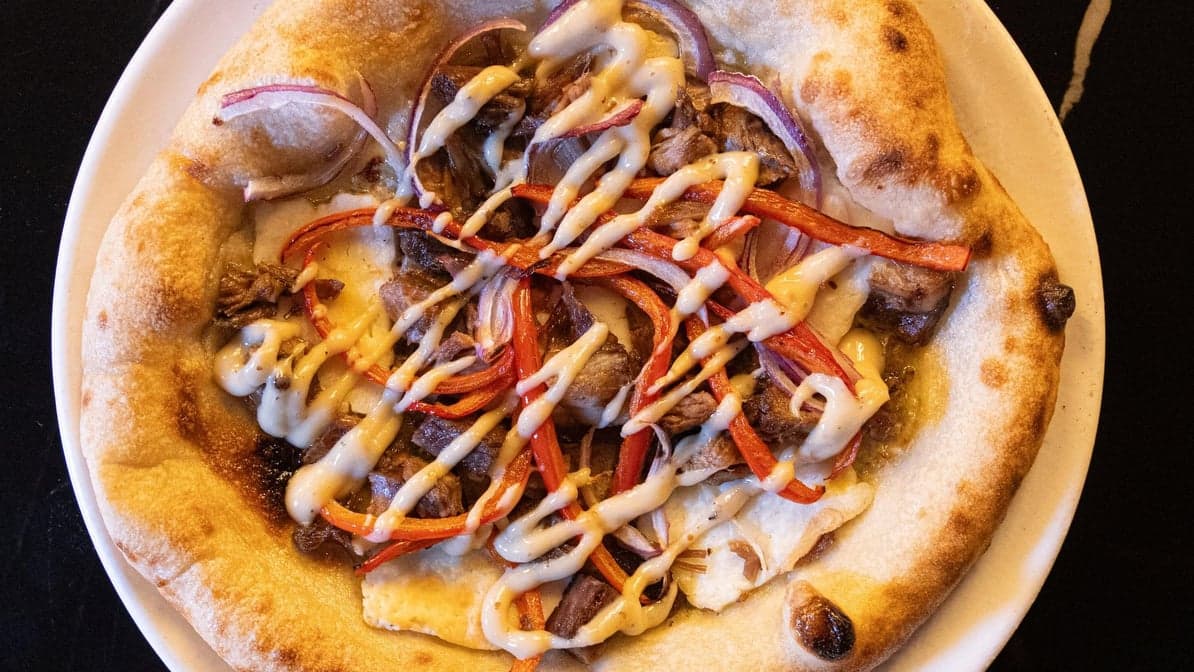 RUSTIC BRAISED RIB PIZZA