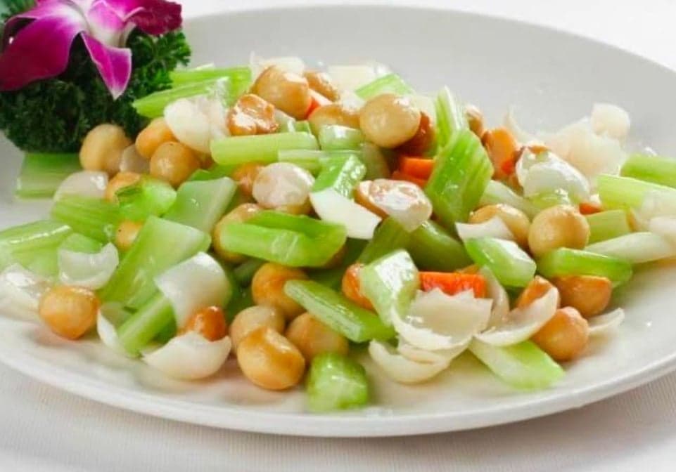 Chicken W. Cashew Nut