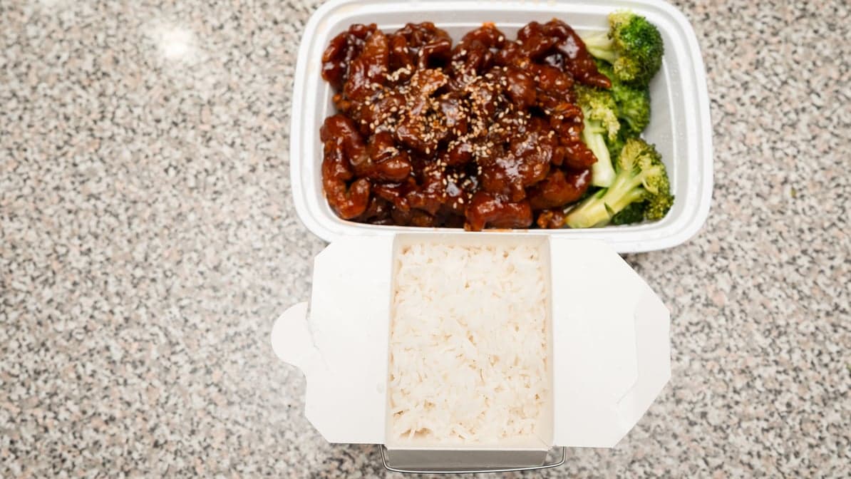 Beef With Broccoli /String Beans Or Green Pepper