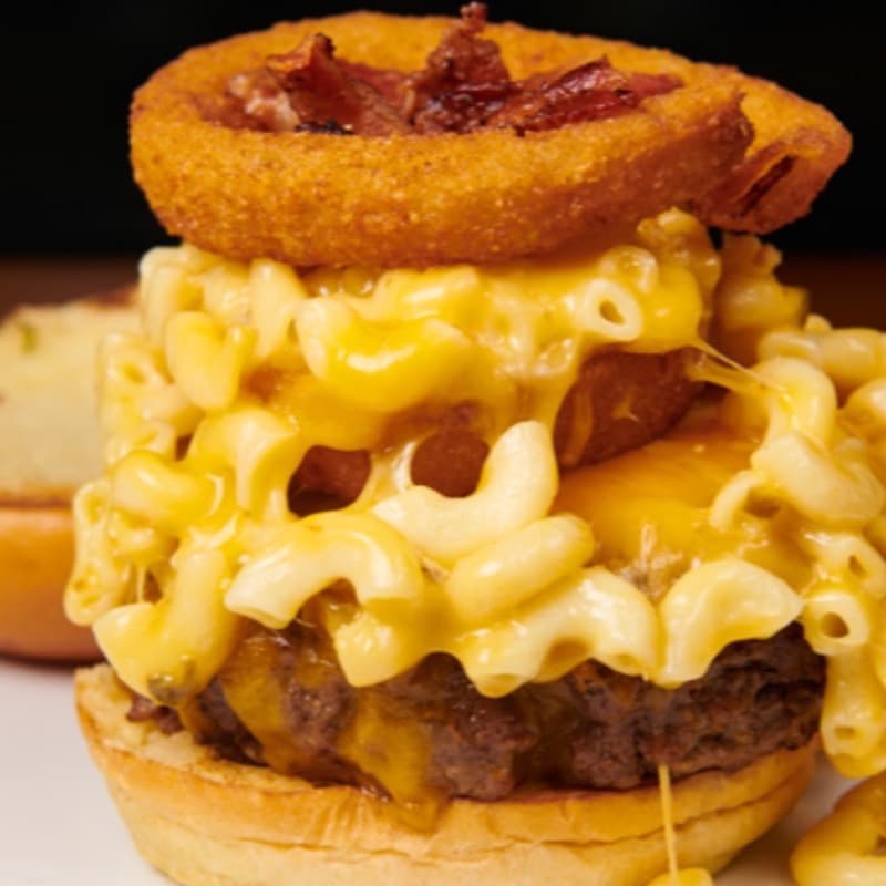 Mac 'N Cheese Burger