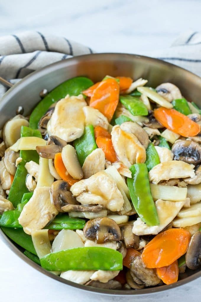 Moo Goo Gai Pan (Chicken with Mushroom)