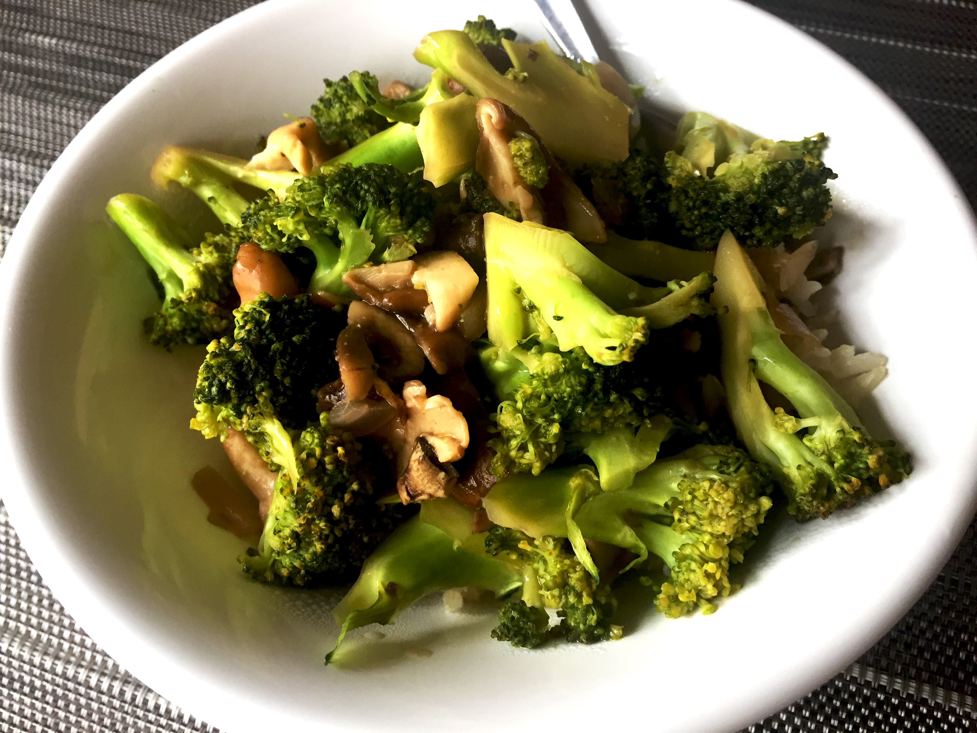Broccoli with Straw Mushroom