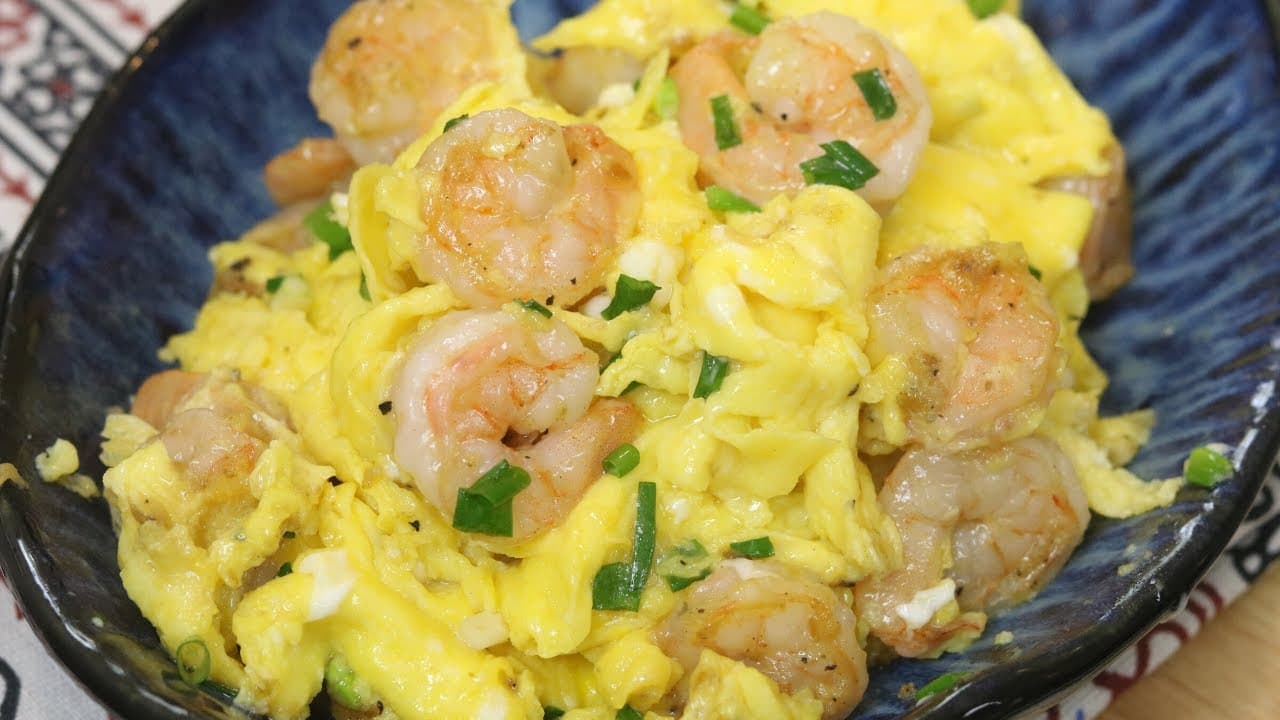 Scrambled Eggs with Shrimp