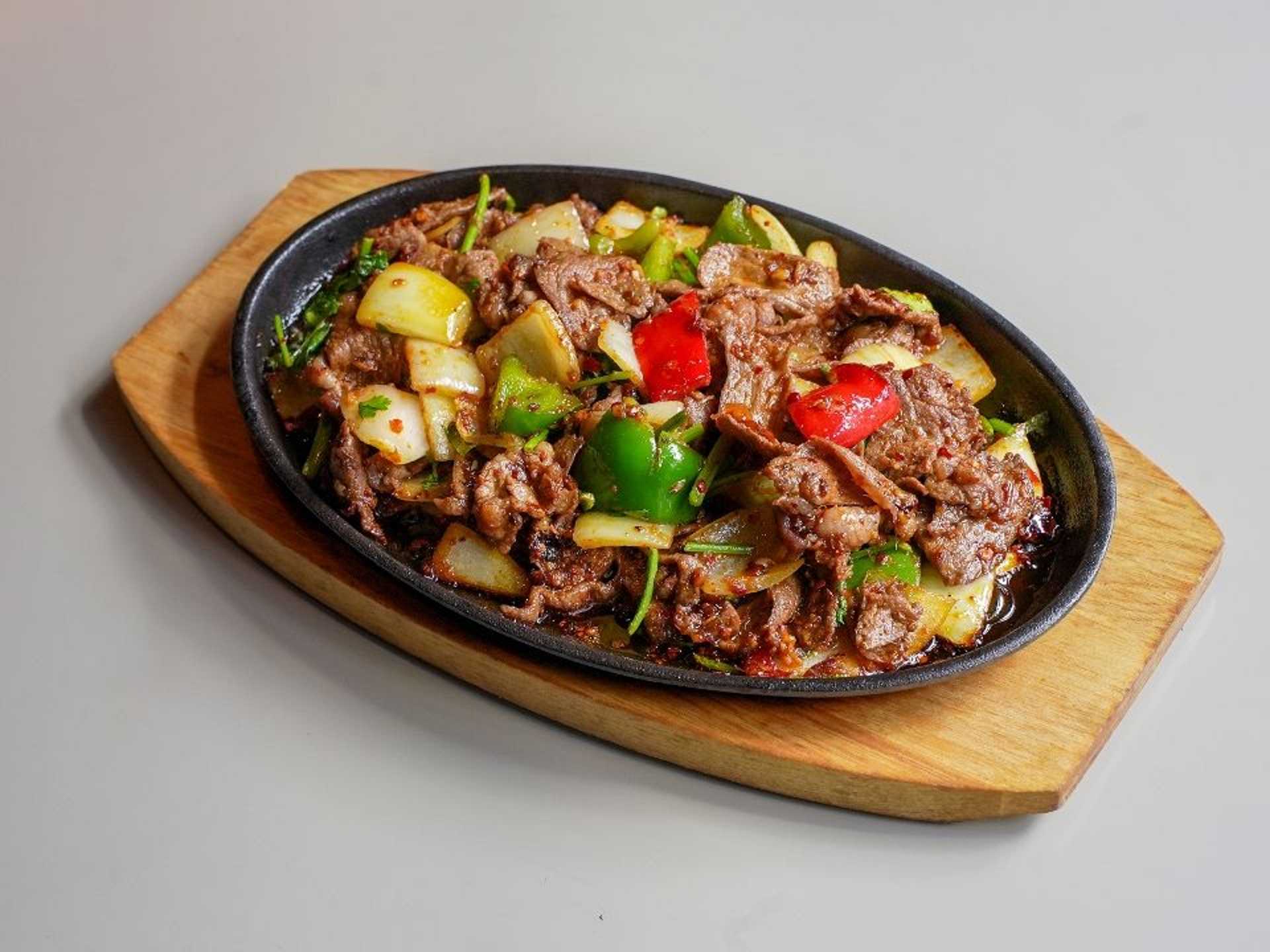 Sizzling Black Pepper Beef