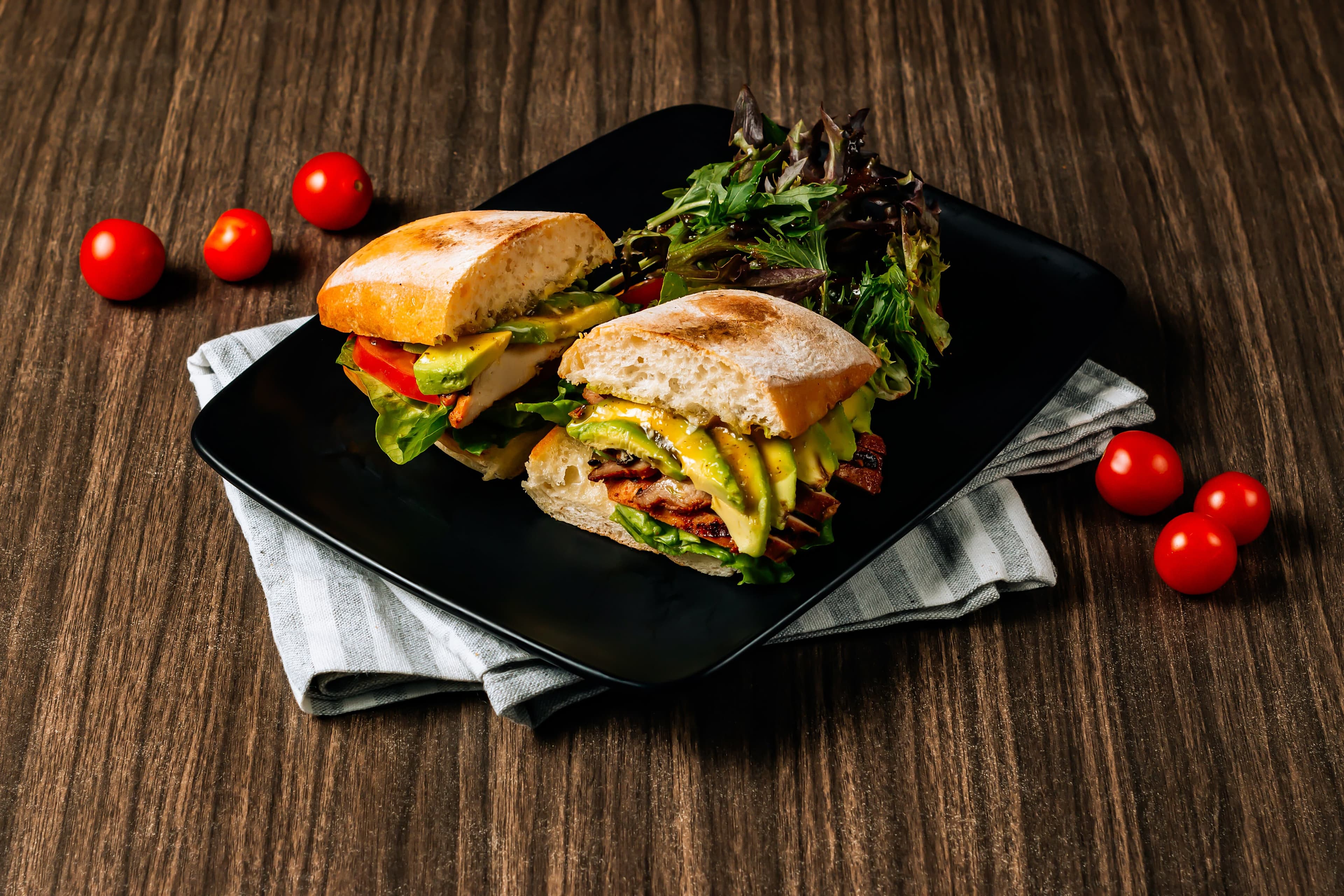 Avocado, Lettuce & Tomato Sandwich