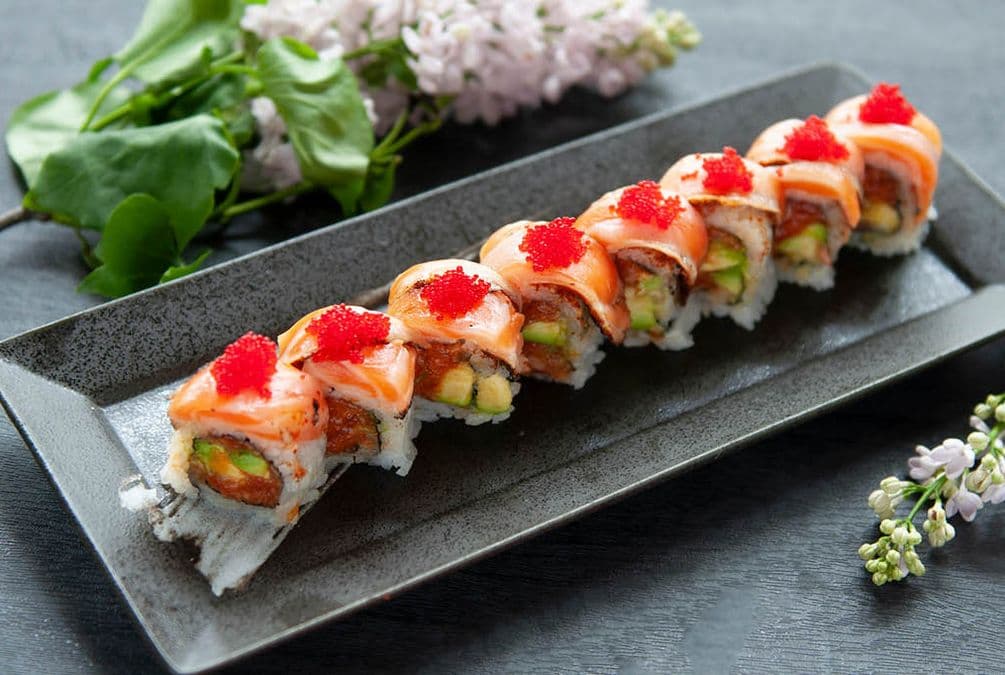 Spicy Yaki Salmon Roll
